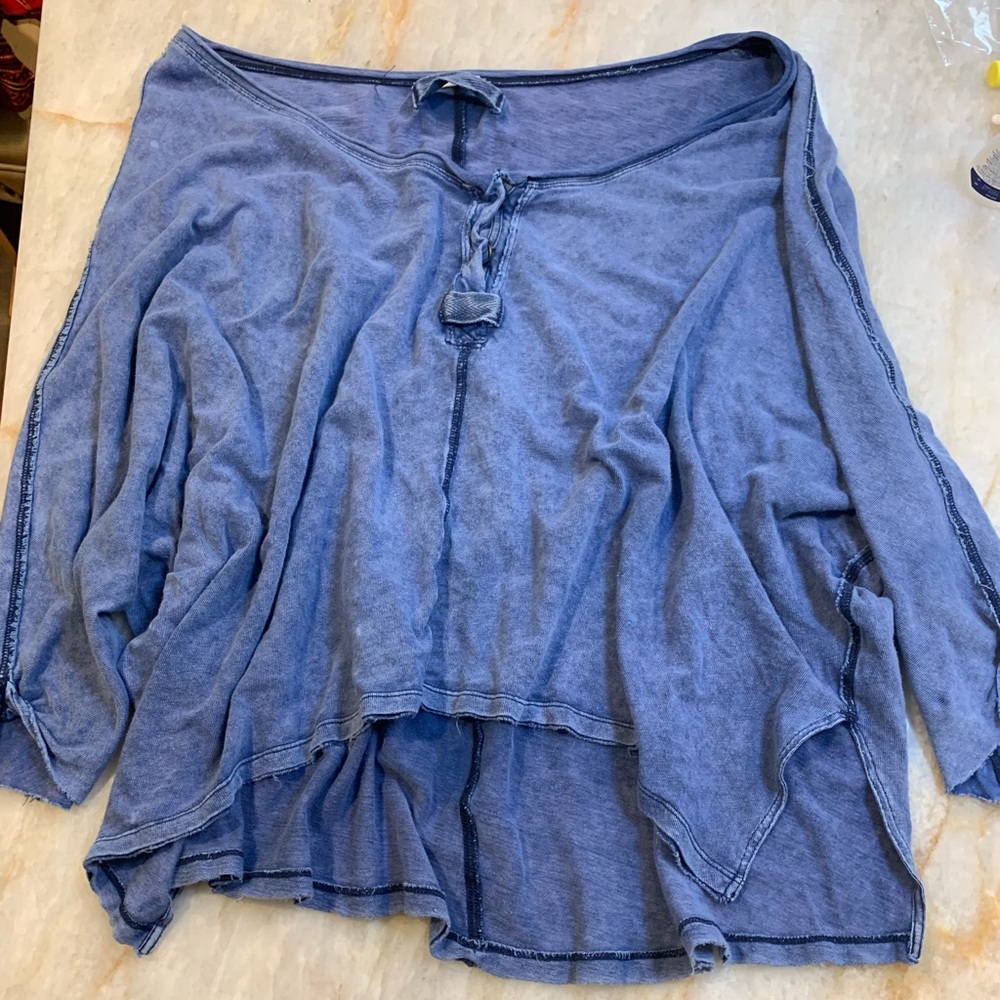 Super cute, loose top